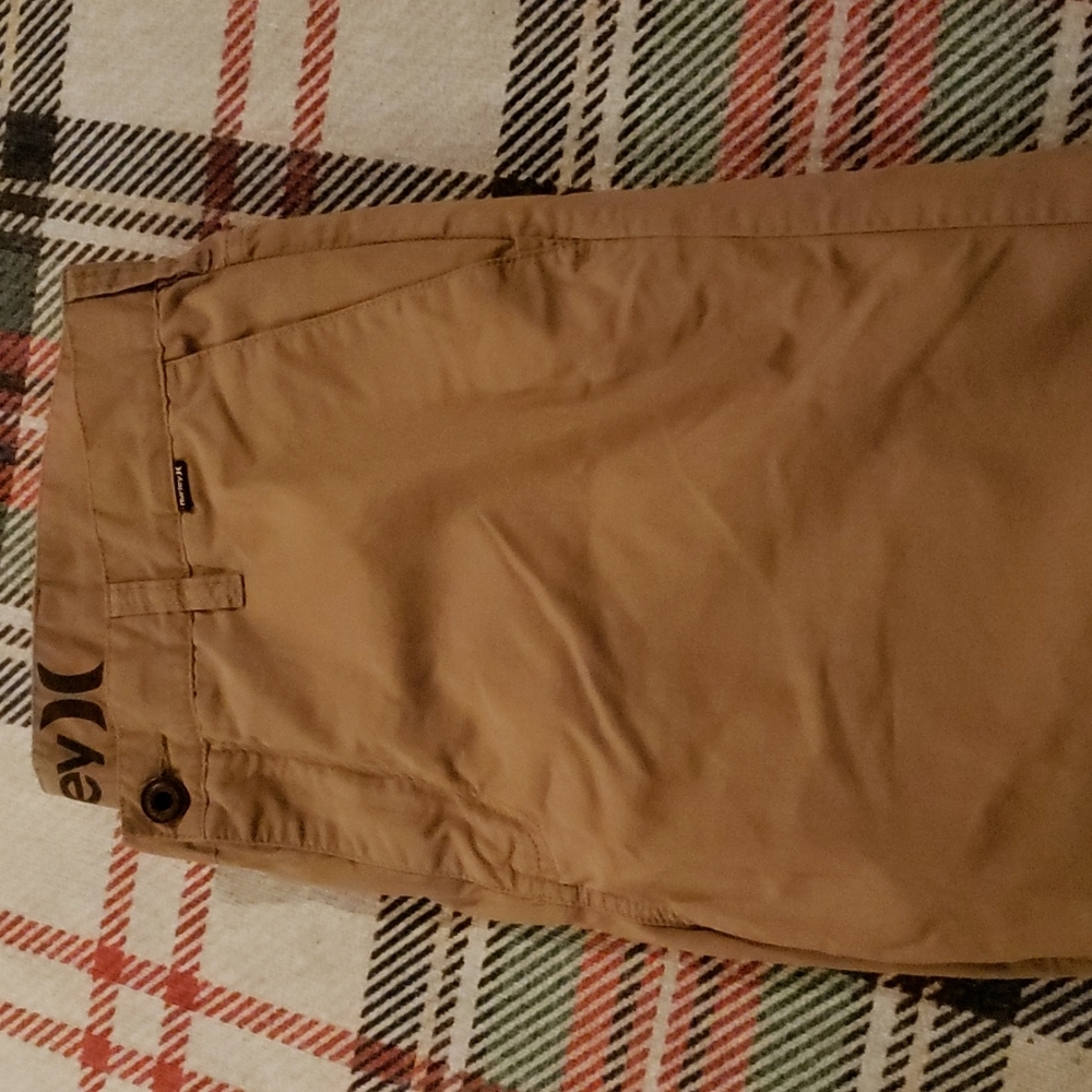 Hurley light weight khaki 34x34 barely worn